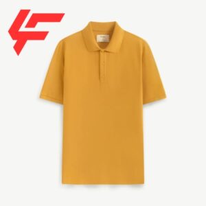 Men's polo shirt with fitted sleeves